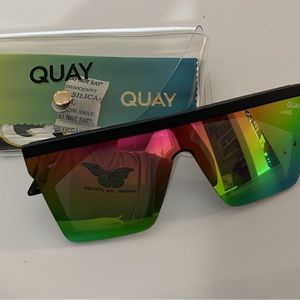 Quay shades